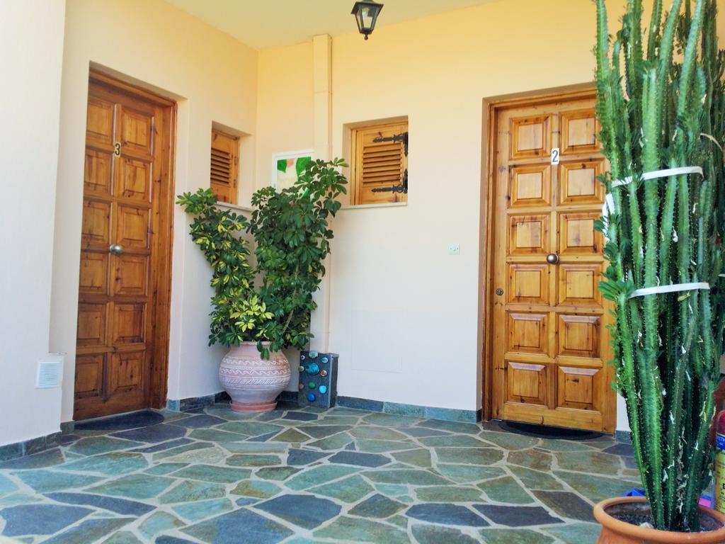 Anna Maria Studios Agios Nikolaos  Luaran gambar