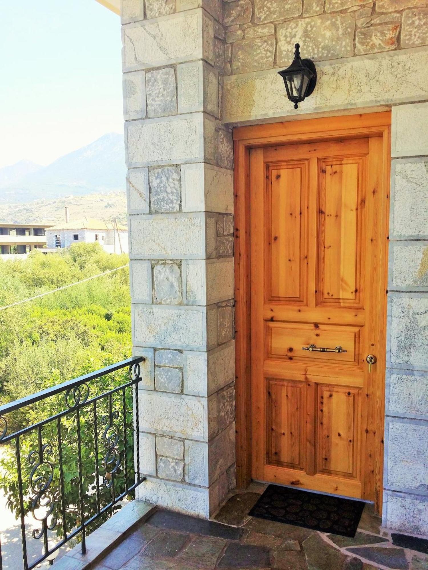 Anna Maria Studios Agios Nikolaos  Bilik gambar