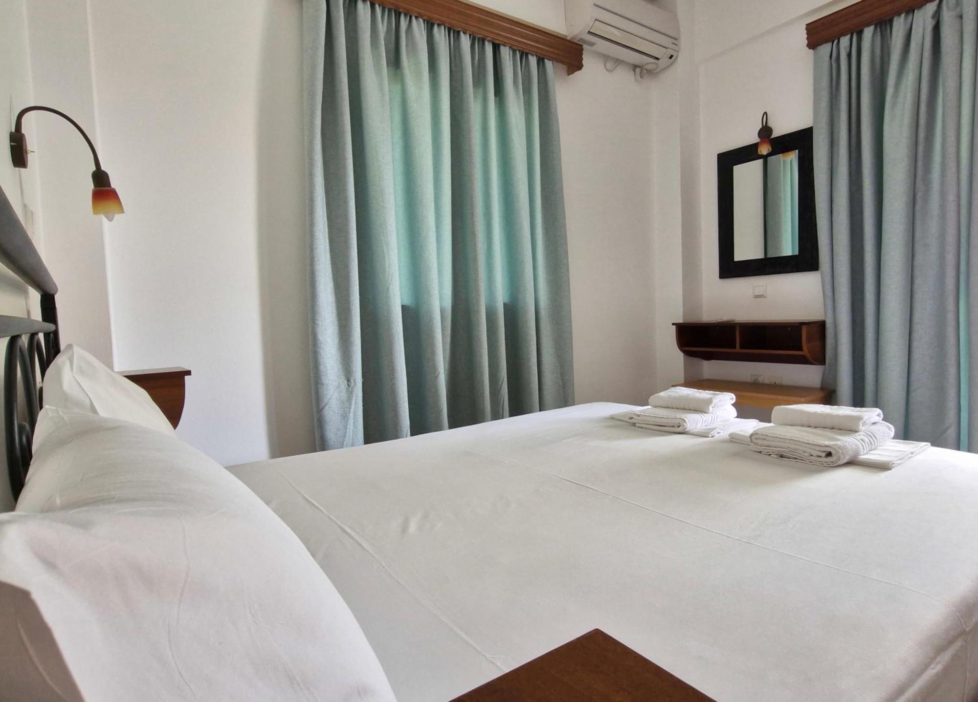 Anna Maria Studios Agios Nikolaos  Luaran gambar